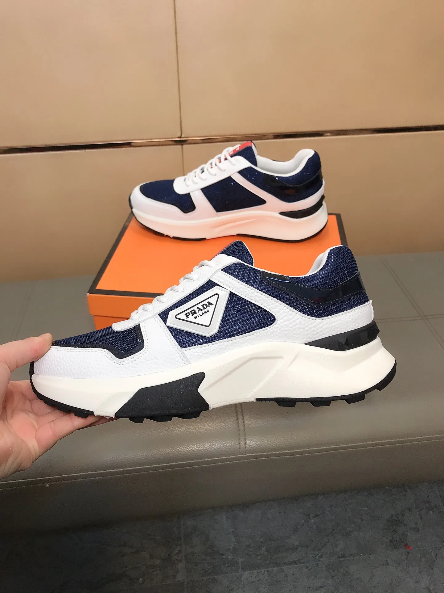 Ex-factory price 442 💎💎🆕Prada's latest casual and fashionable men's shoes👟hot style💥simple and elegant style, exclusive for trendy men. Unique latest brand elements👑, fashionable and generous, imported cowhide stitching and breathable fabrics, comfortable lining + sheepskin feet, super comfortable and wear-resistant outsole, classic model taken in kind, size: 38-44